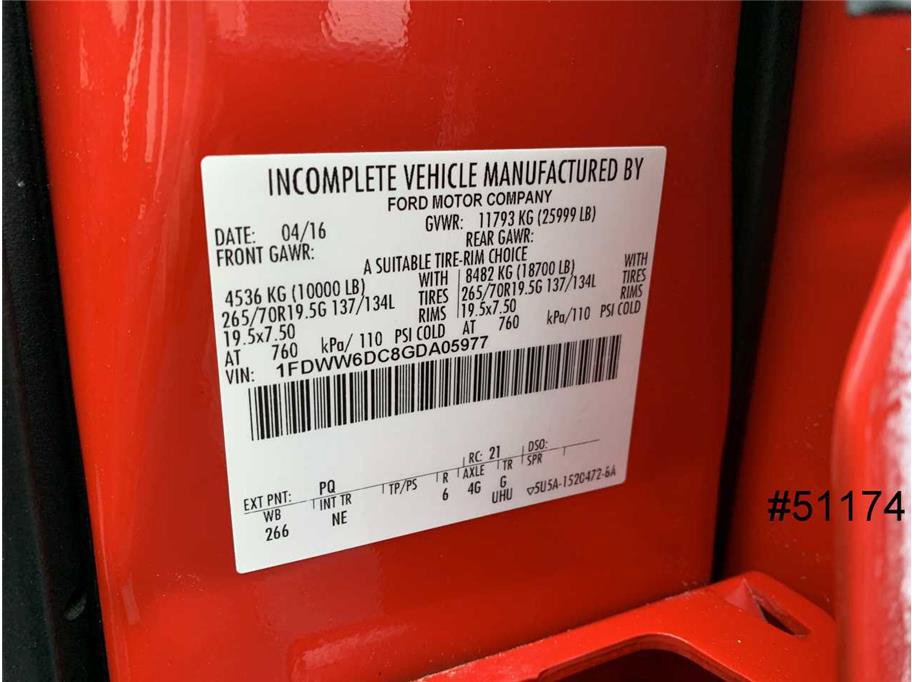 Used 2016 Ford F650 2WD Crew Cab Super Duty image 19