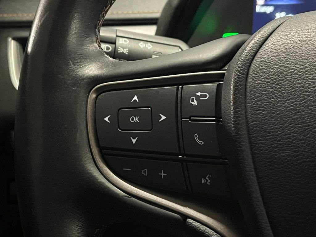 Used 2019 Lexus UX 250h w/ Premium Package image 25