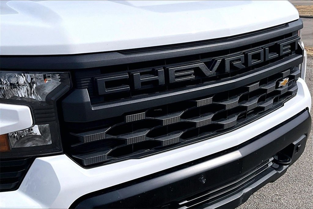 Used 2024 Chevrolet Silverado 1500 W/T w/ Z71 Off-Road Package image 29