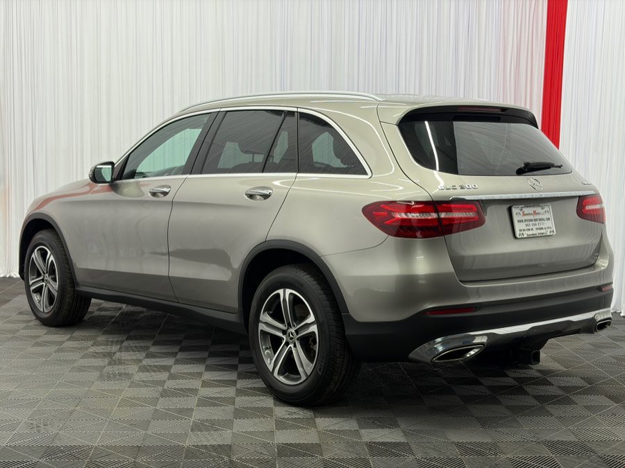 Used 2019 Mercedes-Benz GLC 300 4MATIC w/ Premium Package image 6
