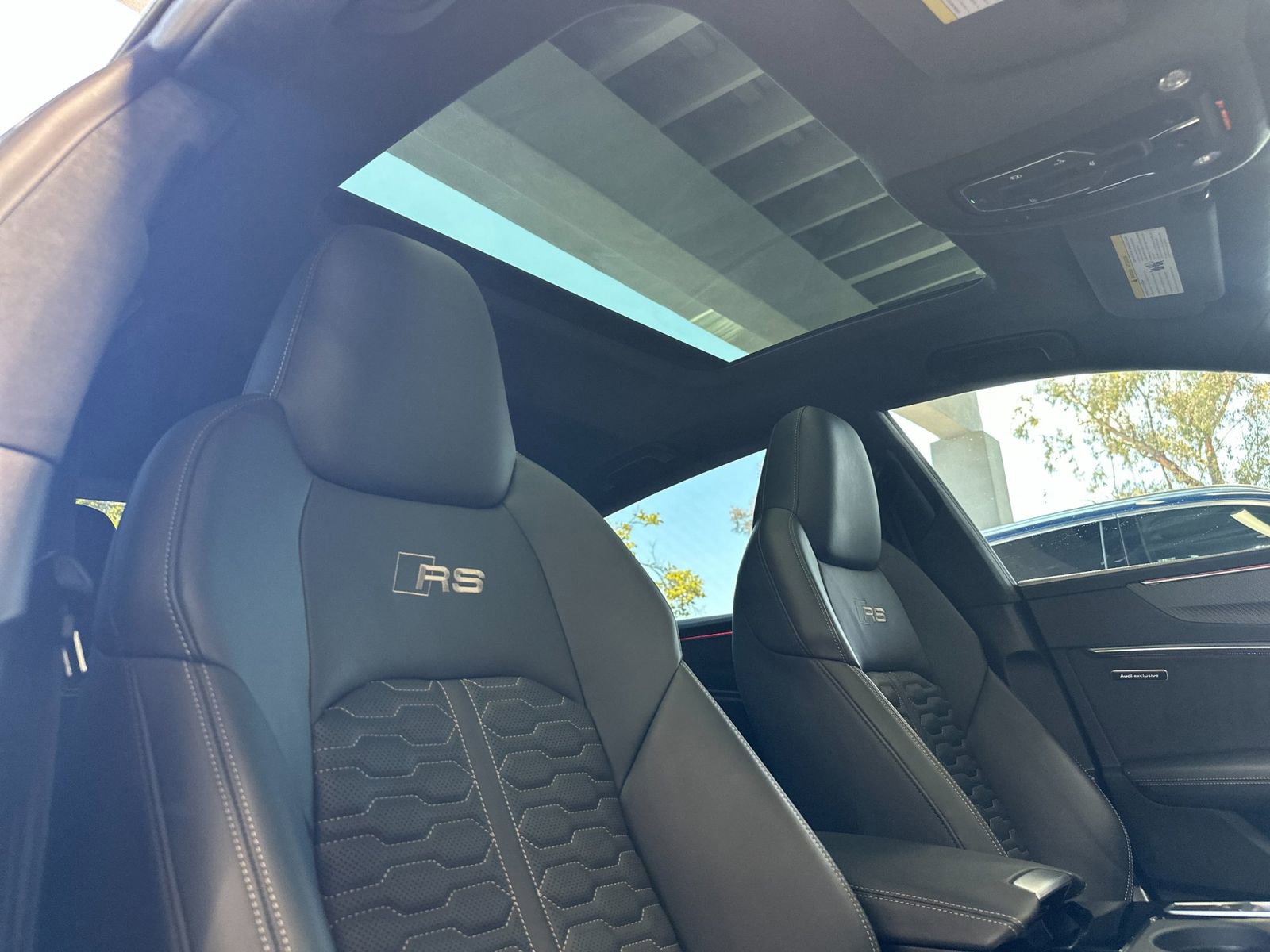 Used 2024 Audi RS 7 Performance w/ Bronze Edition AWD/4WD image 17