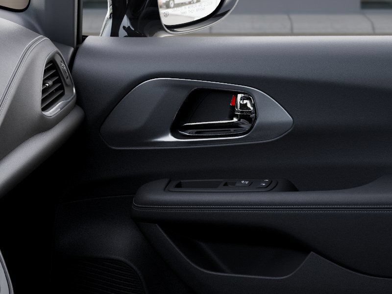 New 2026 Chrysler Pacifica Select AWD/4WD image 26