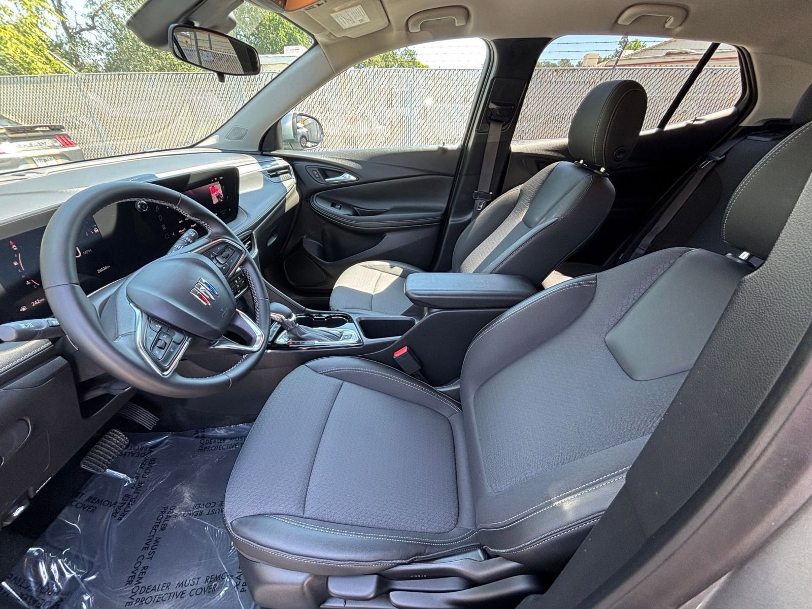 Used 2025 Buick Encore GX Preferred FWD image 25