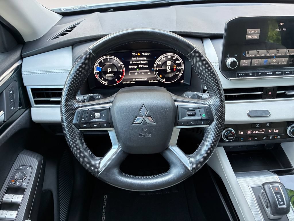 Used 2022 Mitsubishi Outlander SEL FWD image 12