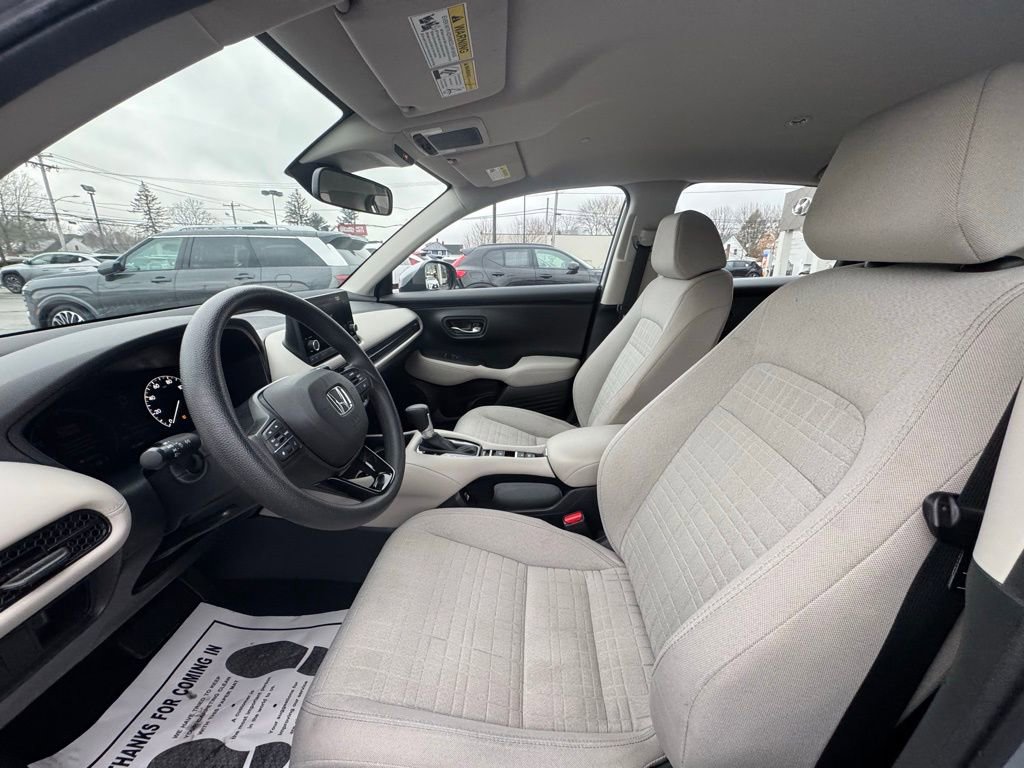 Used 2023 Honda HR-V LX image 23
