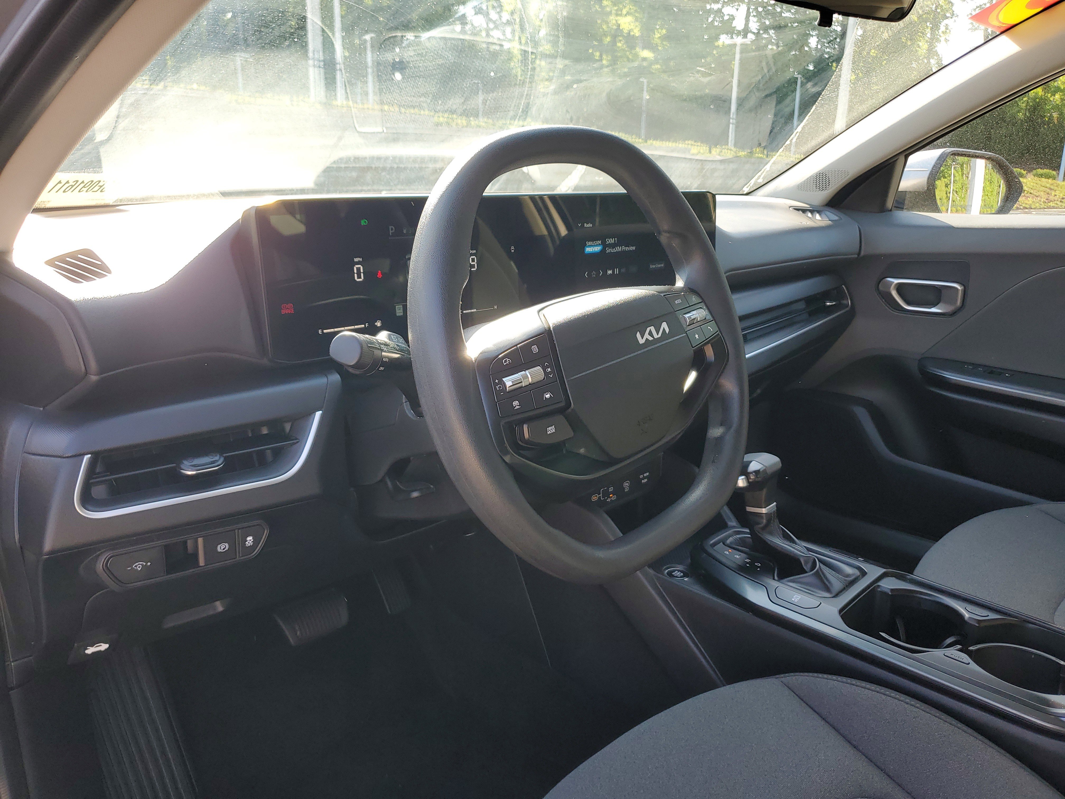 Used 2025 Kia K4 LXS FWD image 14