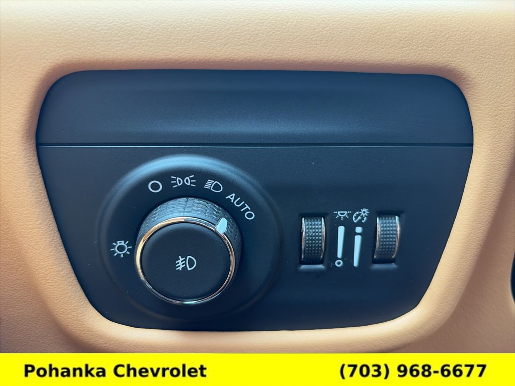 Used 2025 Jeep Grand Cherokee L Summit AWD/4WD image 18