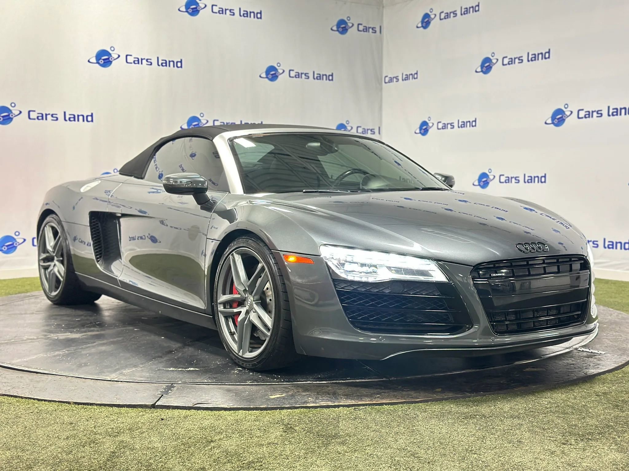 Used 2015 Audi R8 V8 w/ Full Leather Package image 1