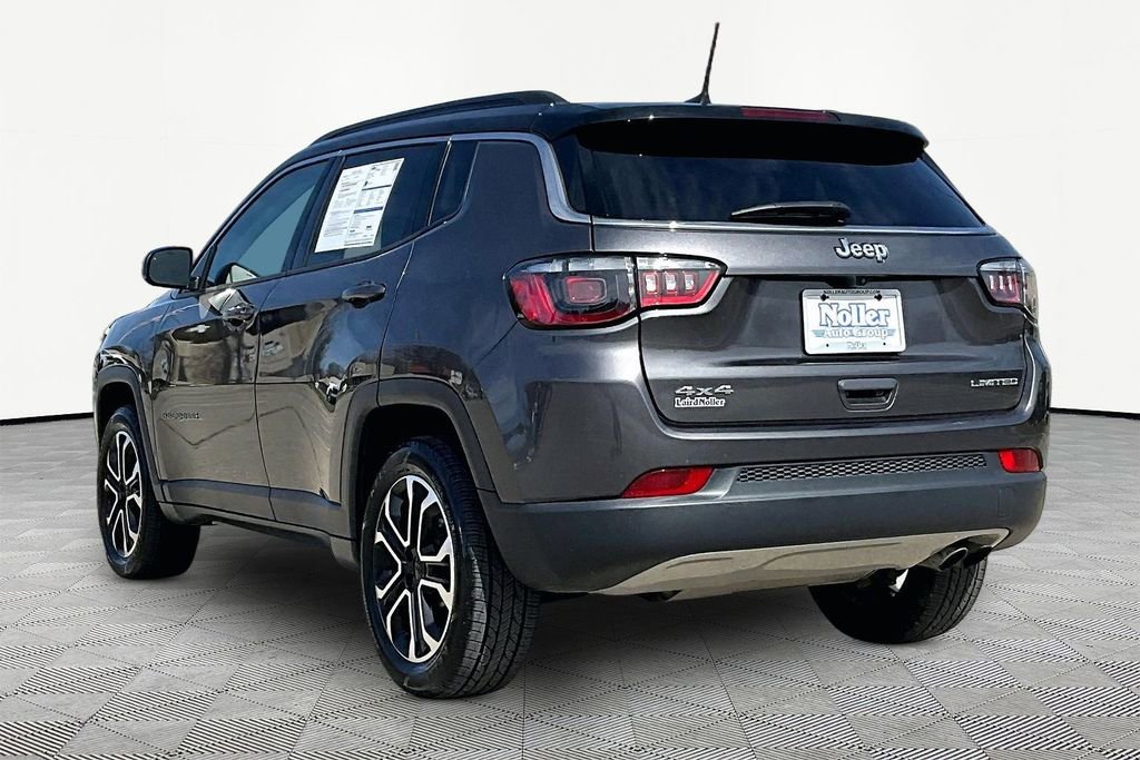 Used 2022 Jeep Compass Limited image 13