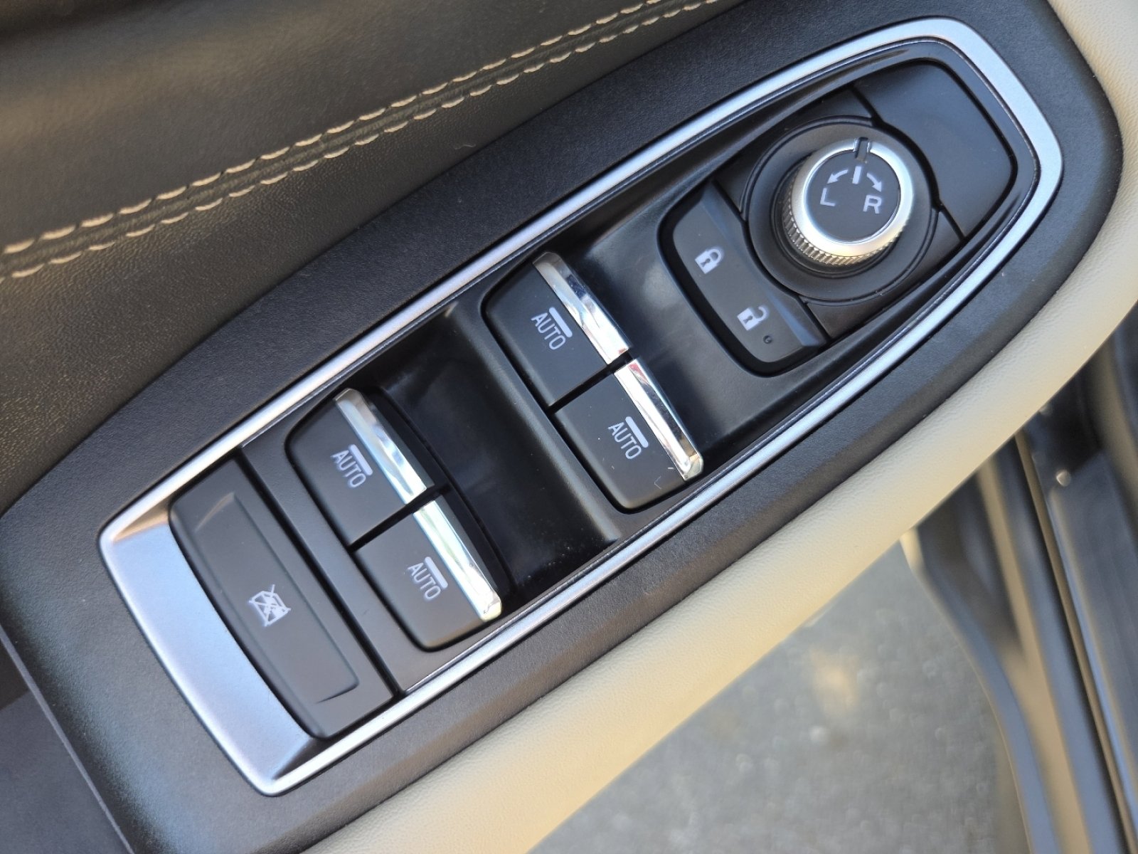 Used 2024 Subaru Outback Limited AWD/4WD image 30