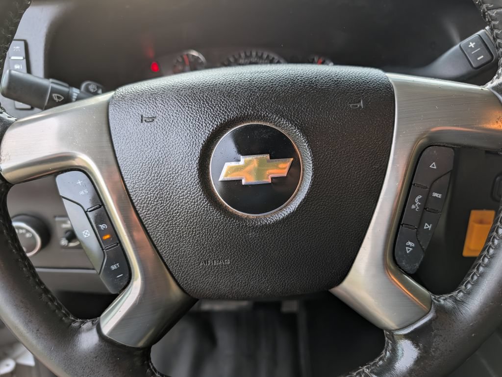 Used 2017 Chevrolet Express 3500 Extended RWD image 13