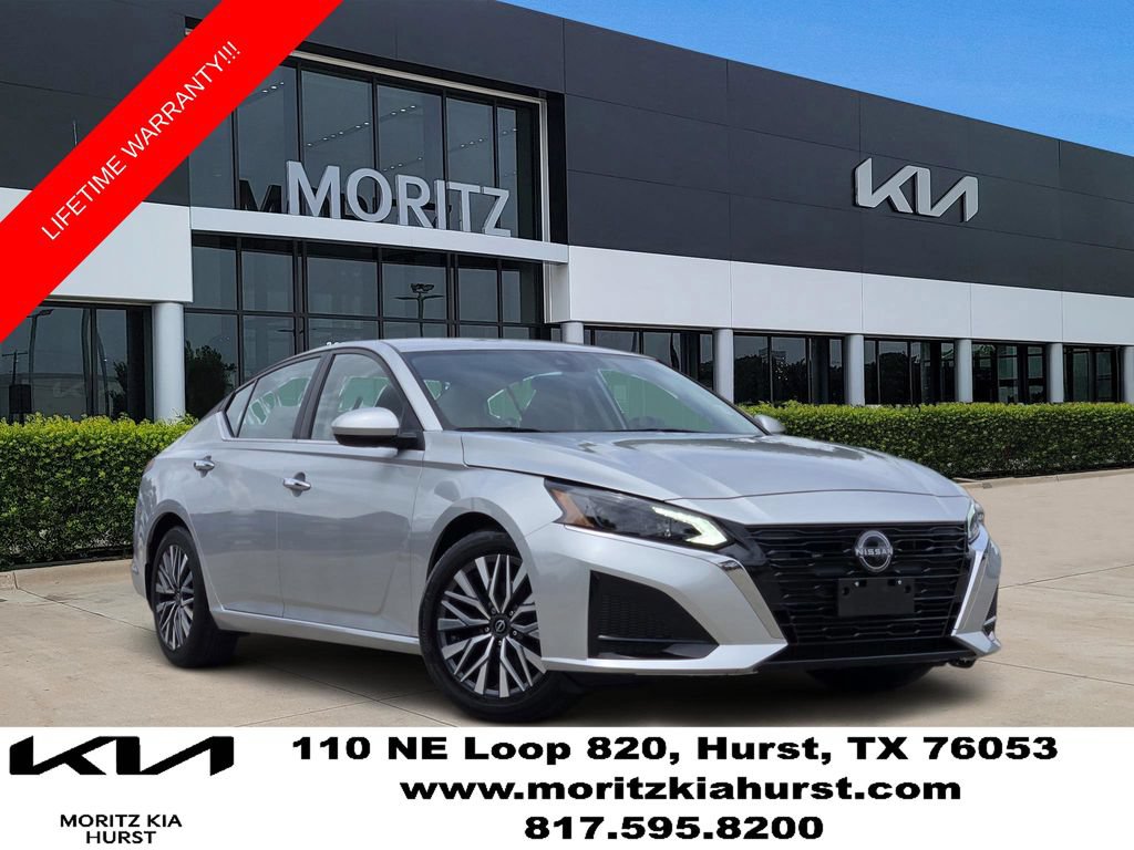 Used 2023 Nissan Altima 2.5 SV