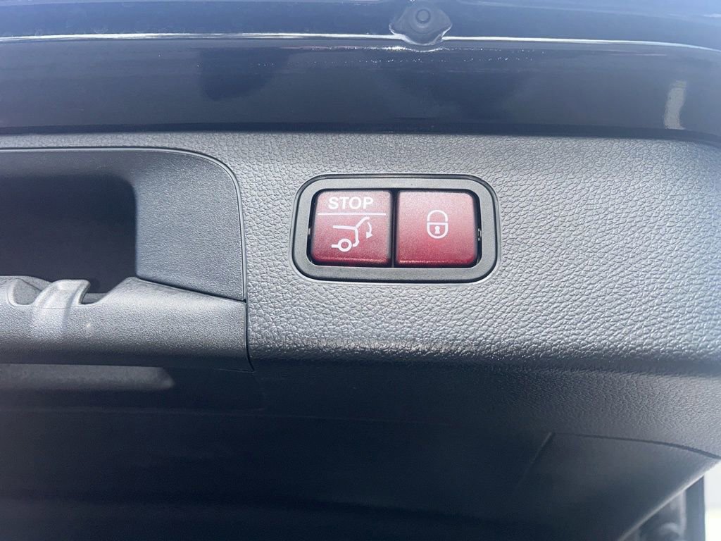 Used 2021 Mercedes-Benz GLC 300 image 26