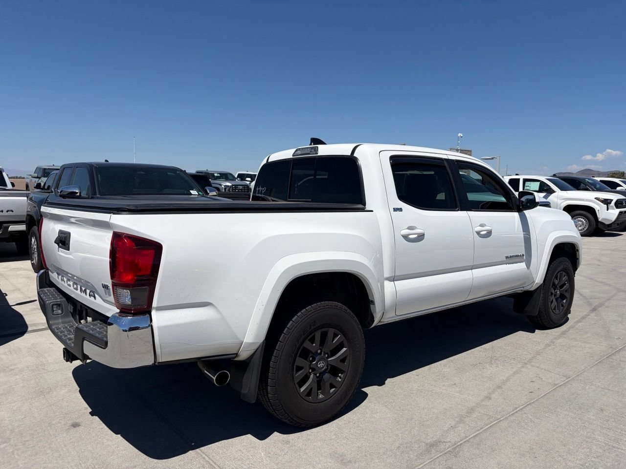 Used 2021 Toyota Tacoma SR5 RWD image 2