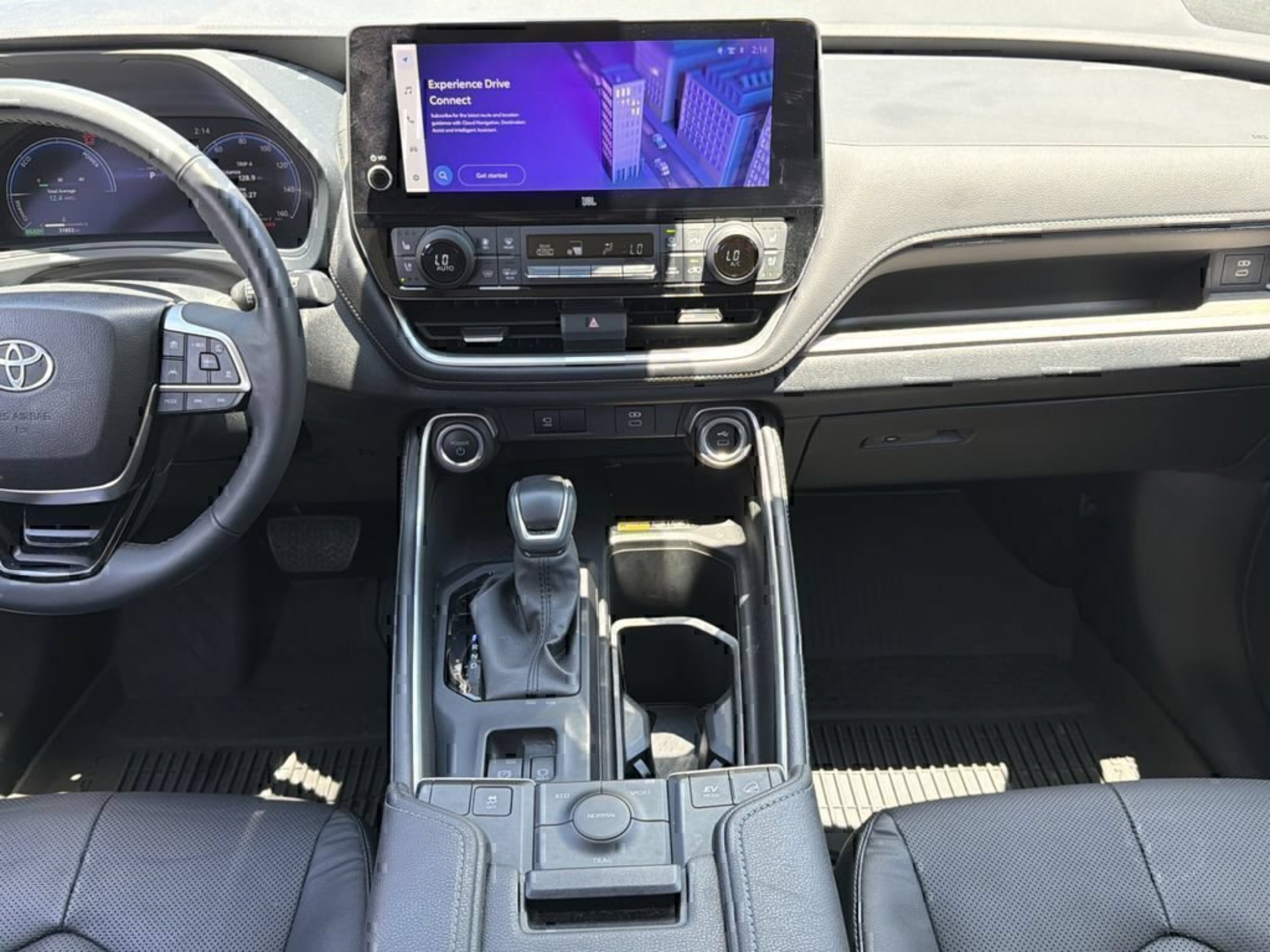 Used 2024 Toyota Grand Highlander AWD Hybrid image 13