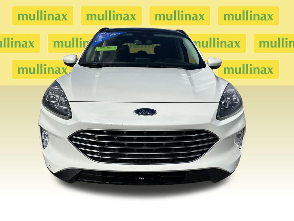 Certified 2022 Ford Escape Titanium w/ Titanium Premium Package image 12