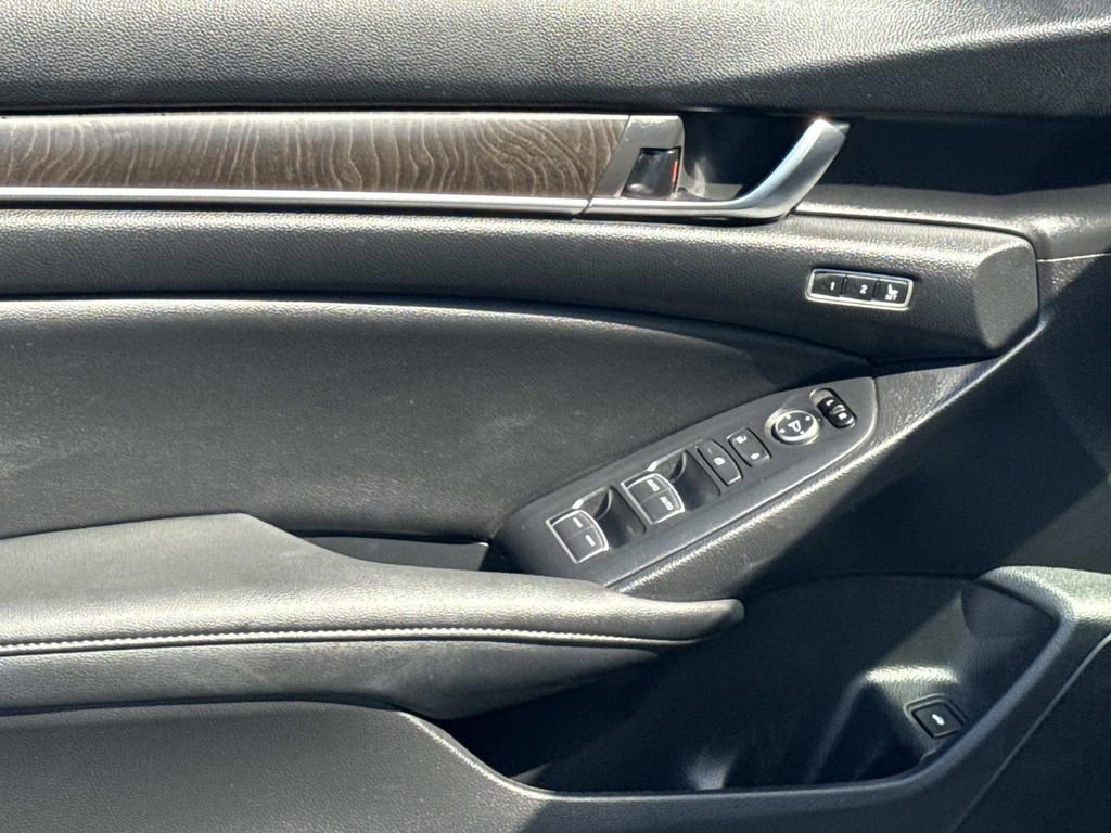Used 2020 Honda Accord EX-L image 16