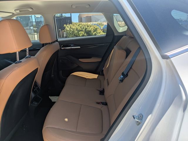 Used 2024 Kia Seltos EX FWD image 13