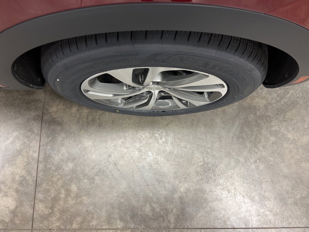 Certified 2021 Buick Envision Essence w/ Technology Package I image 20