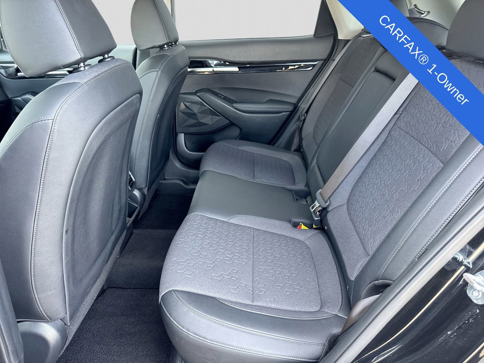 Used 2025 Kia Seltos S AWD/4WD image 5