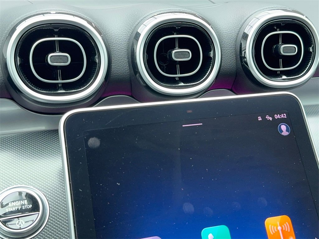 Used 2025 Mercedes-Benz C 300 Sedan image 28