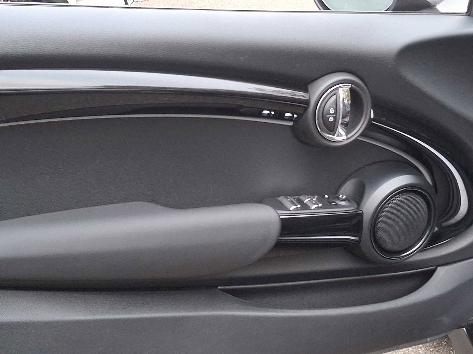 Used 2024 MINI Cooper S image 10