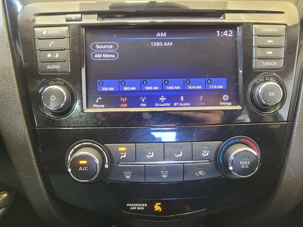 Used 2019 Nissan Rogue Sport S w/ Appearance Package FWD image 25