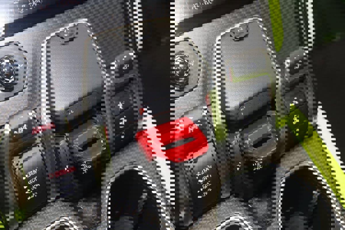 Used 2022 Lamborghini Urus image 7