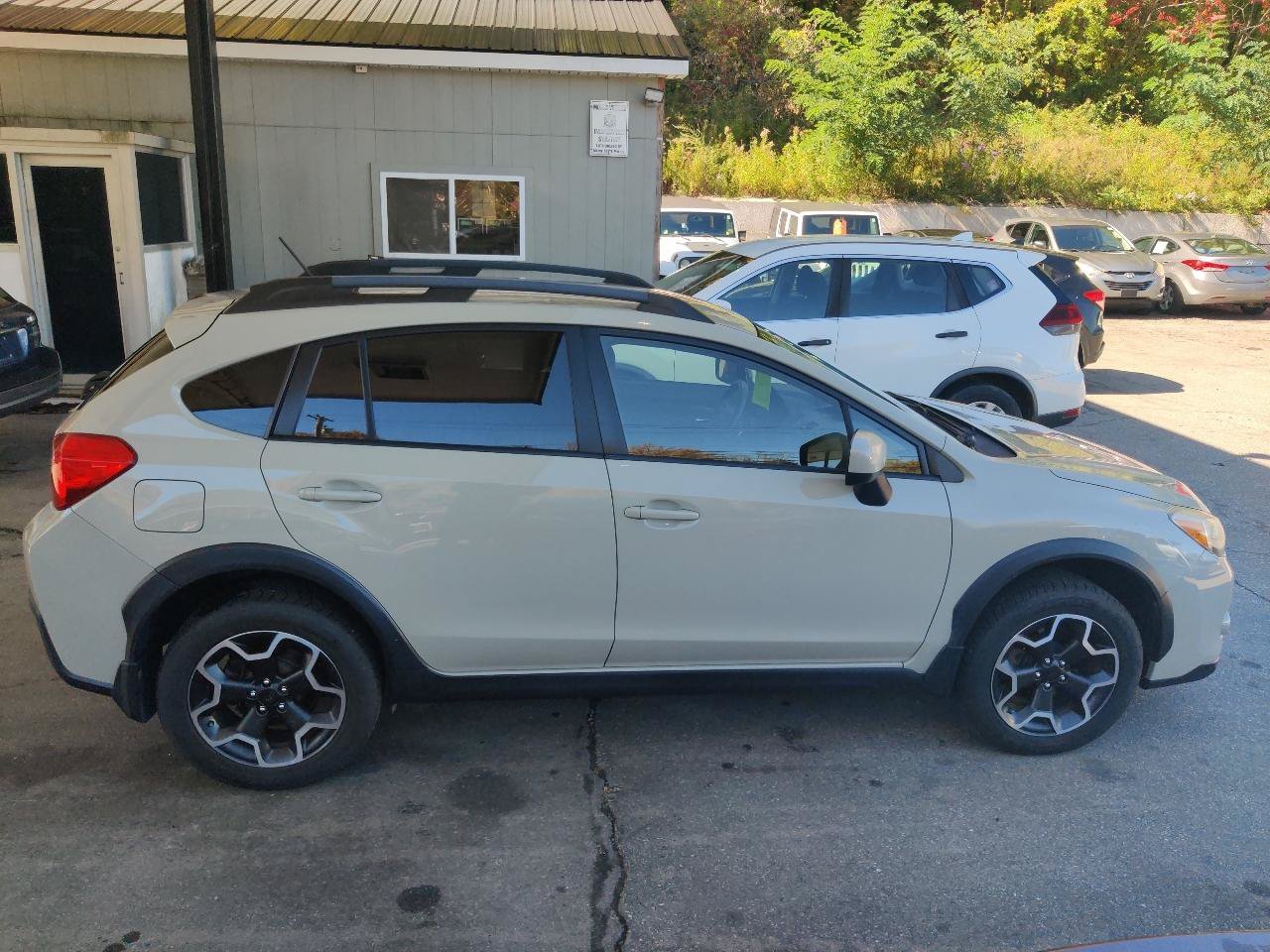 Used 2014 Subaru Crosstrek 2.0i Premium AWD/4WD image 7