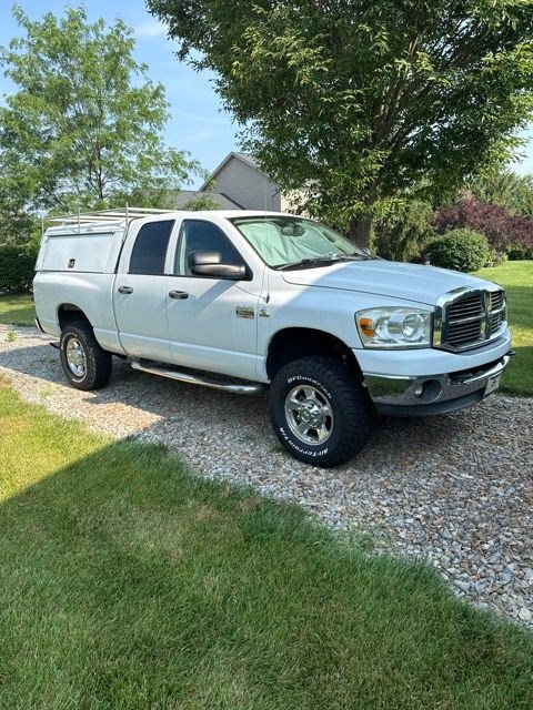 Used 2009 Dodge Ram 2500 Truck SLT w/ Trailer Tow Group AWD/4WD image 2