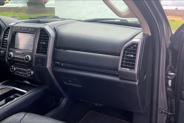 Used 2018 Ford Expedition Platinum AWD/4WD image 16