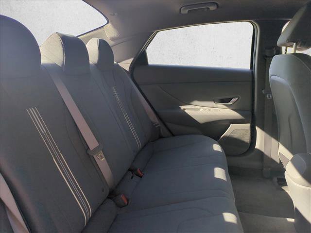 Certified 2023 Hyundai Elantra SEL w/ Convenience Package image 21