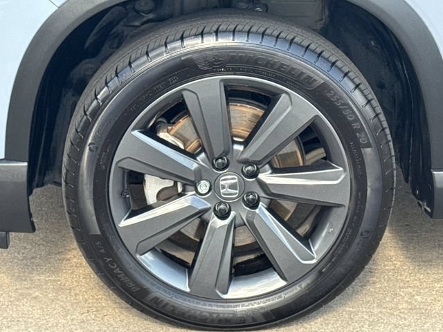 Used 2025 Honda Pilot Sport image 32