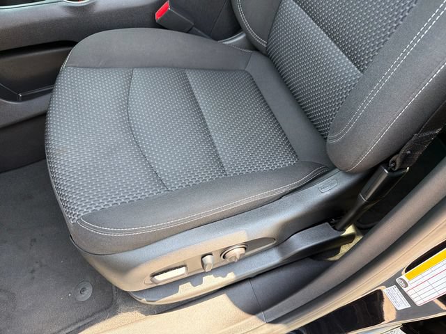 Used 2023 GMC Terrain SLE w/ Driver Convenience Package FWD image 19