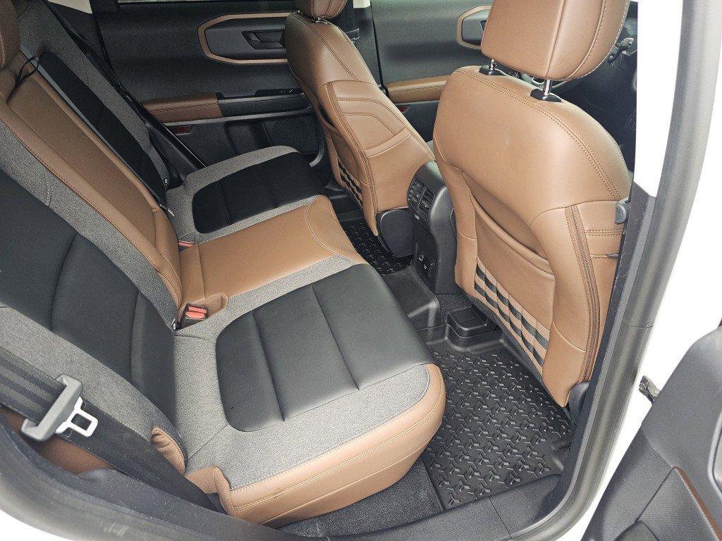 Used 2024 Ford Bronco Sport Outer Banks image 5