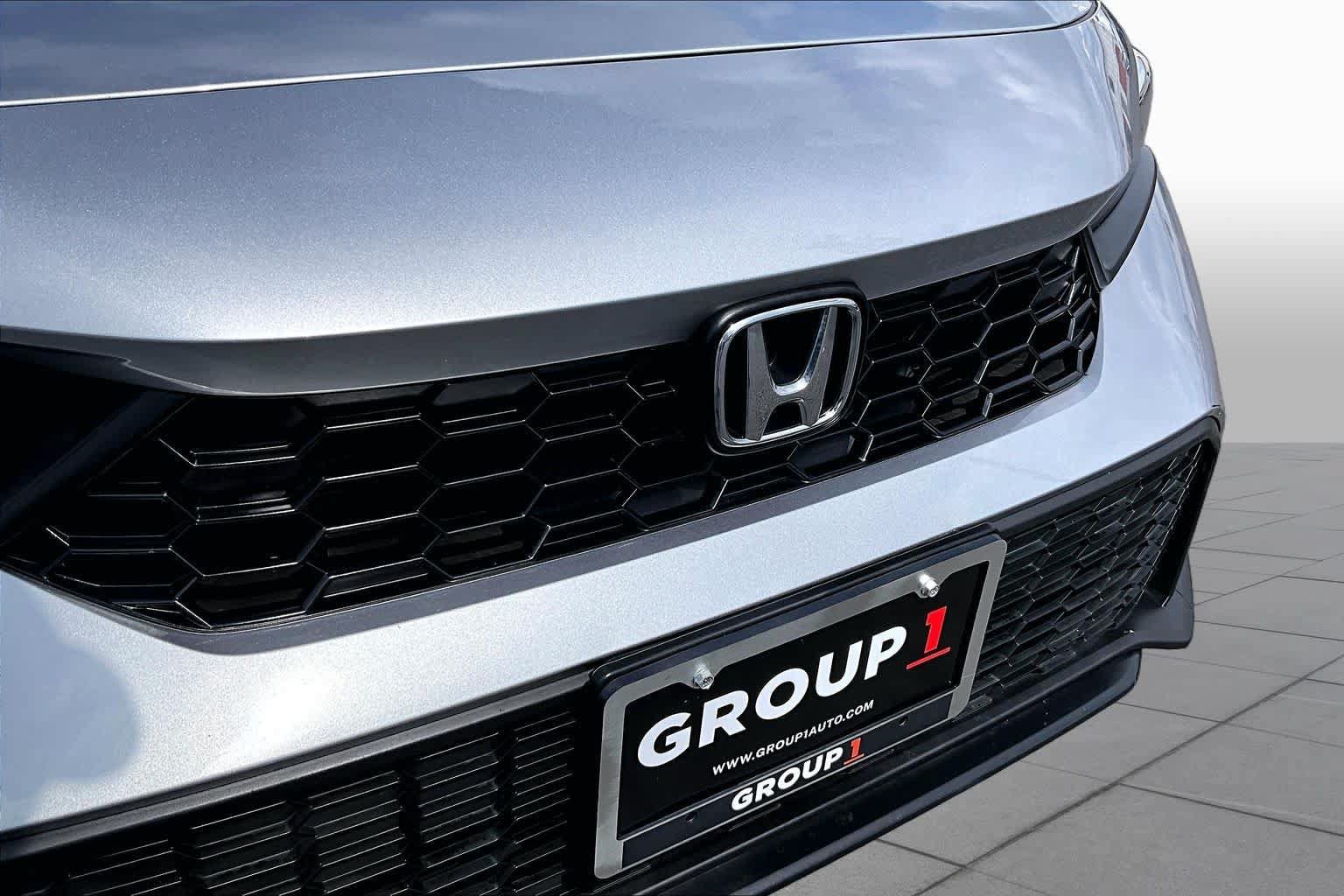 Used 2025 Honda Civic Sport image 30