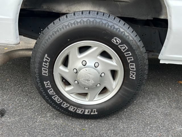 Used 2014 Ford E-350 and Econoline 350 Extended Super Duty RWD image 31