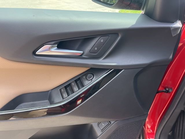 New 2026 Chevrolet Equinox ACTIV w/ LPO, Floor Liner Package image 15