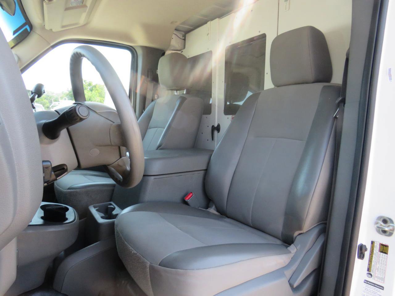 Used 2020 Nissan NV 2500 SV w/ Navigation Package image 23