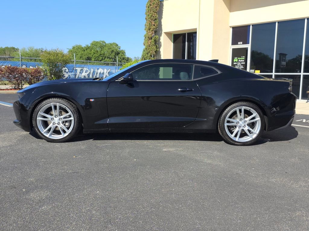 Used 2021 Chevrolet Camaro LT w/ RS Package RWD image 8
