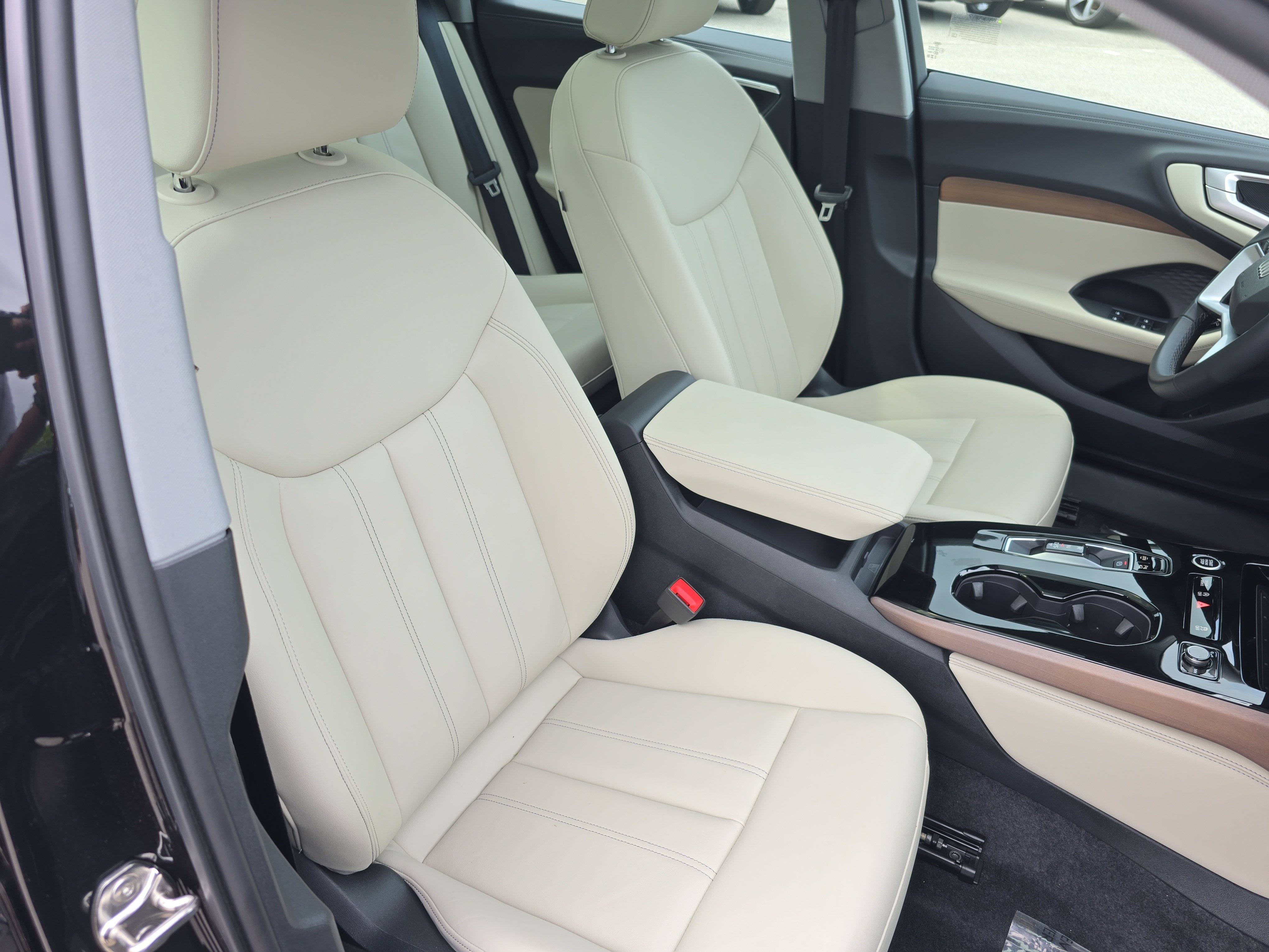 Certified 2025 Audi A5 2.0T Premium w/ Convenience Package AWD/4WD image 10