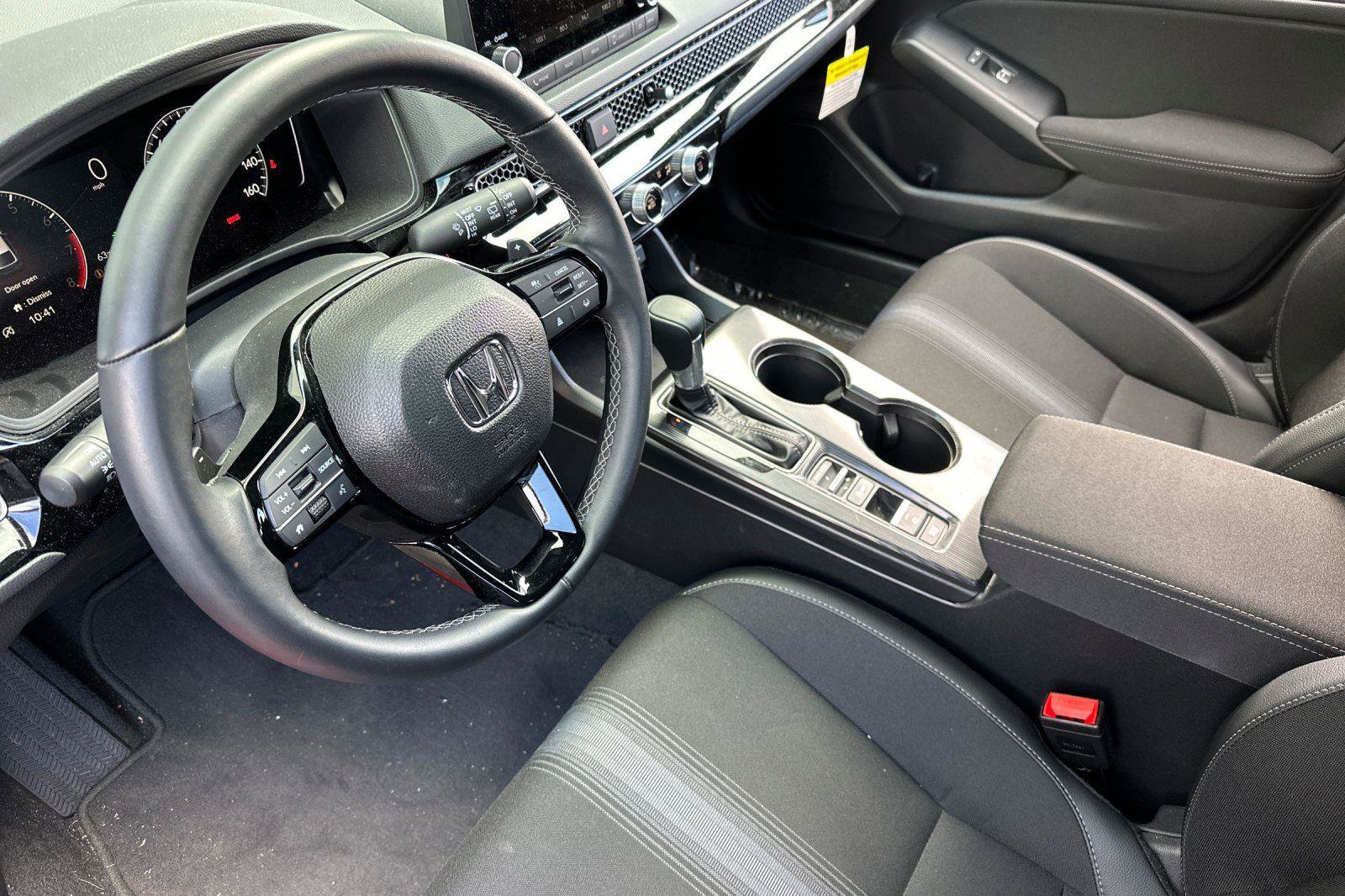 Used 2025 Honda Civic Sport image 10