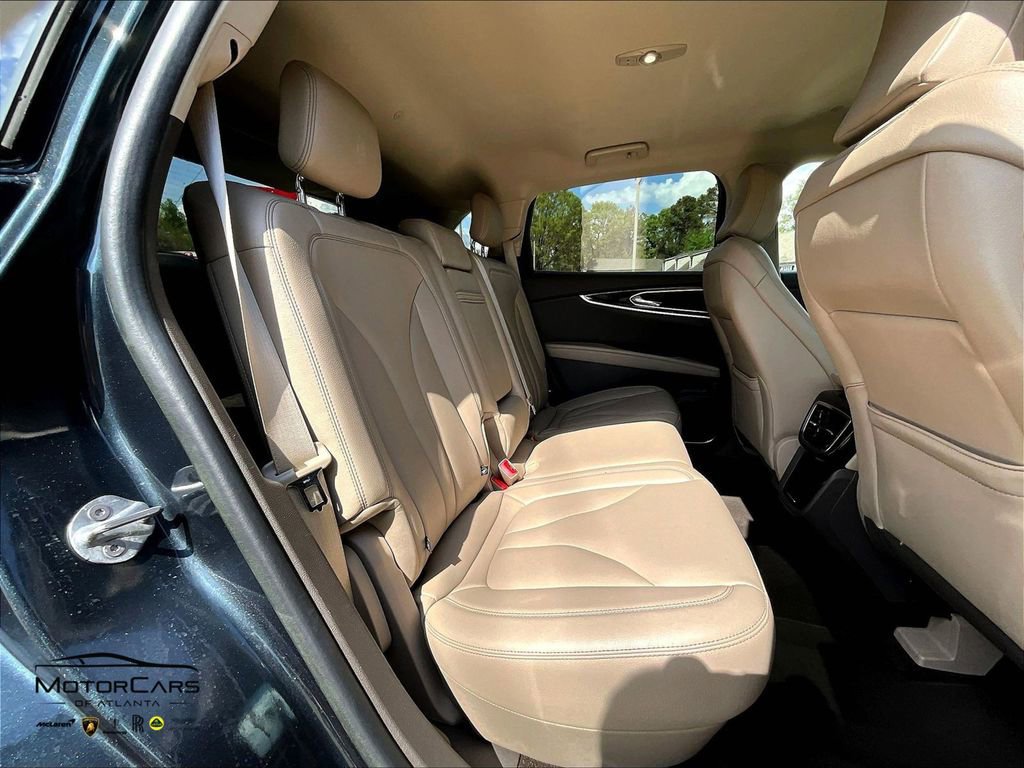 Used 2021 Lincoln Nautilus FWD image 23