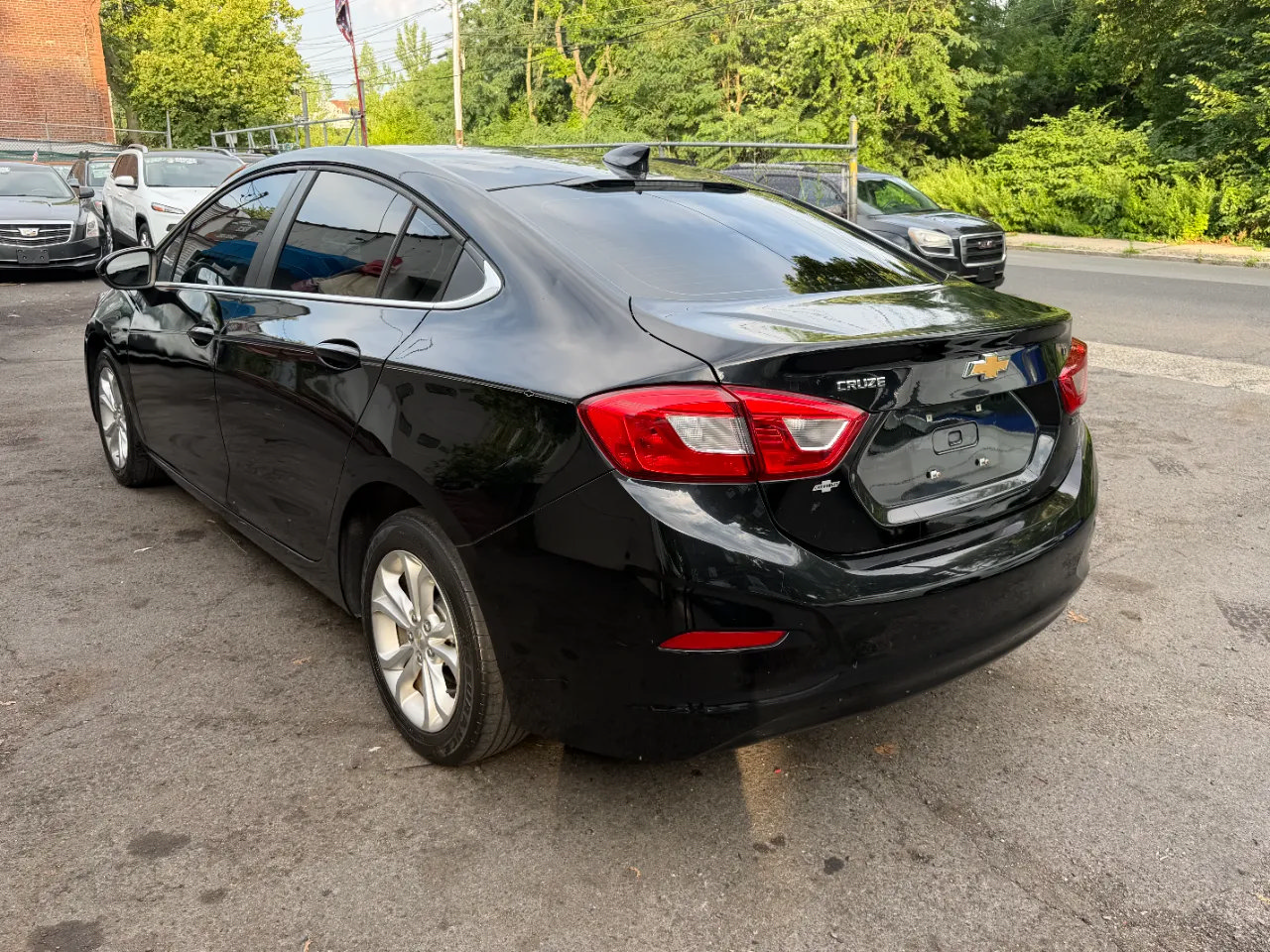 Used 2019 Chevrolet Cruze LT FWD image 8
