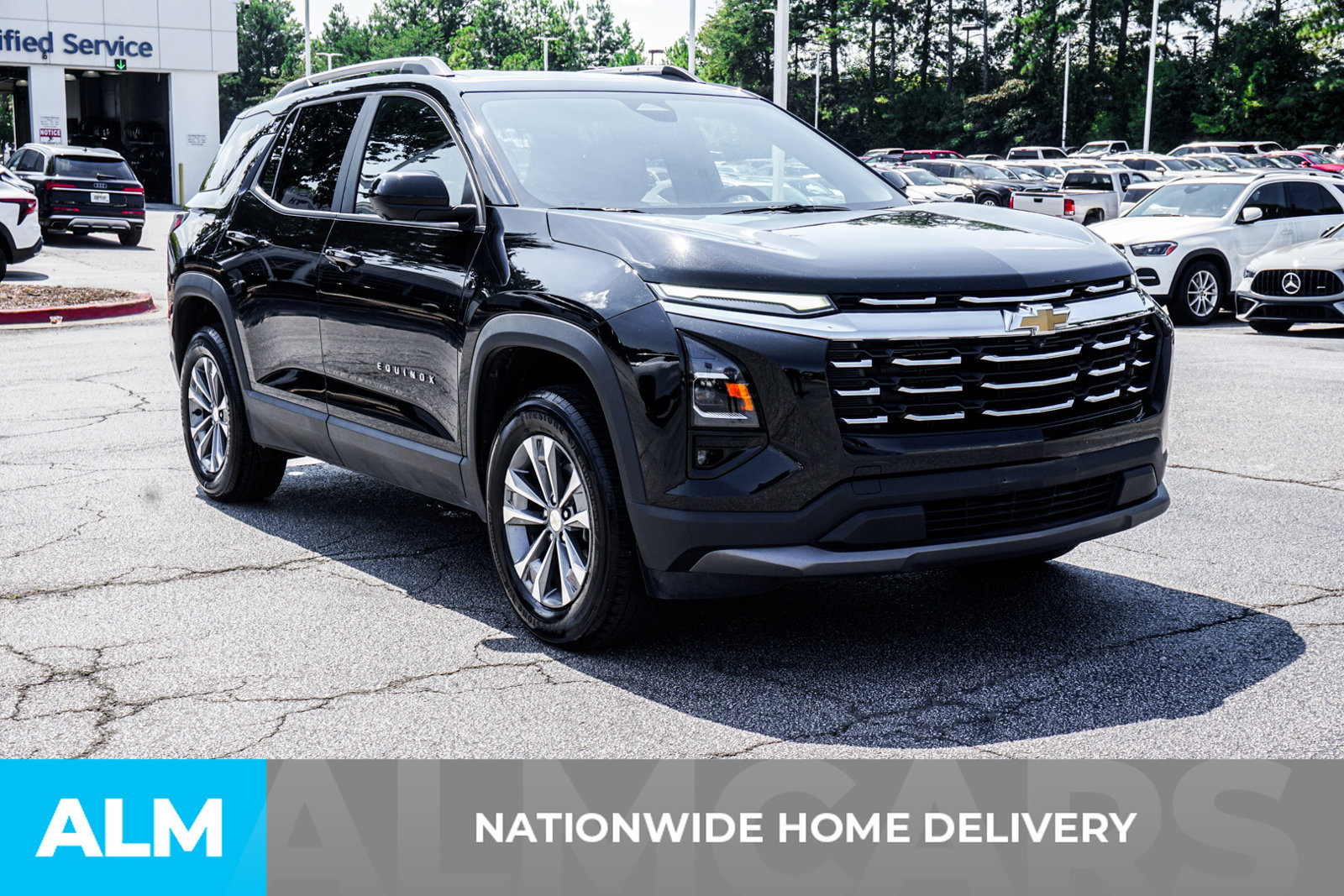 Used 2025 Chevrolet Equinox LT w/ Convenience Package II FWD image 5