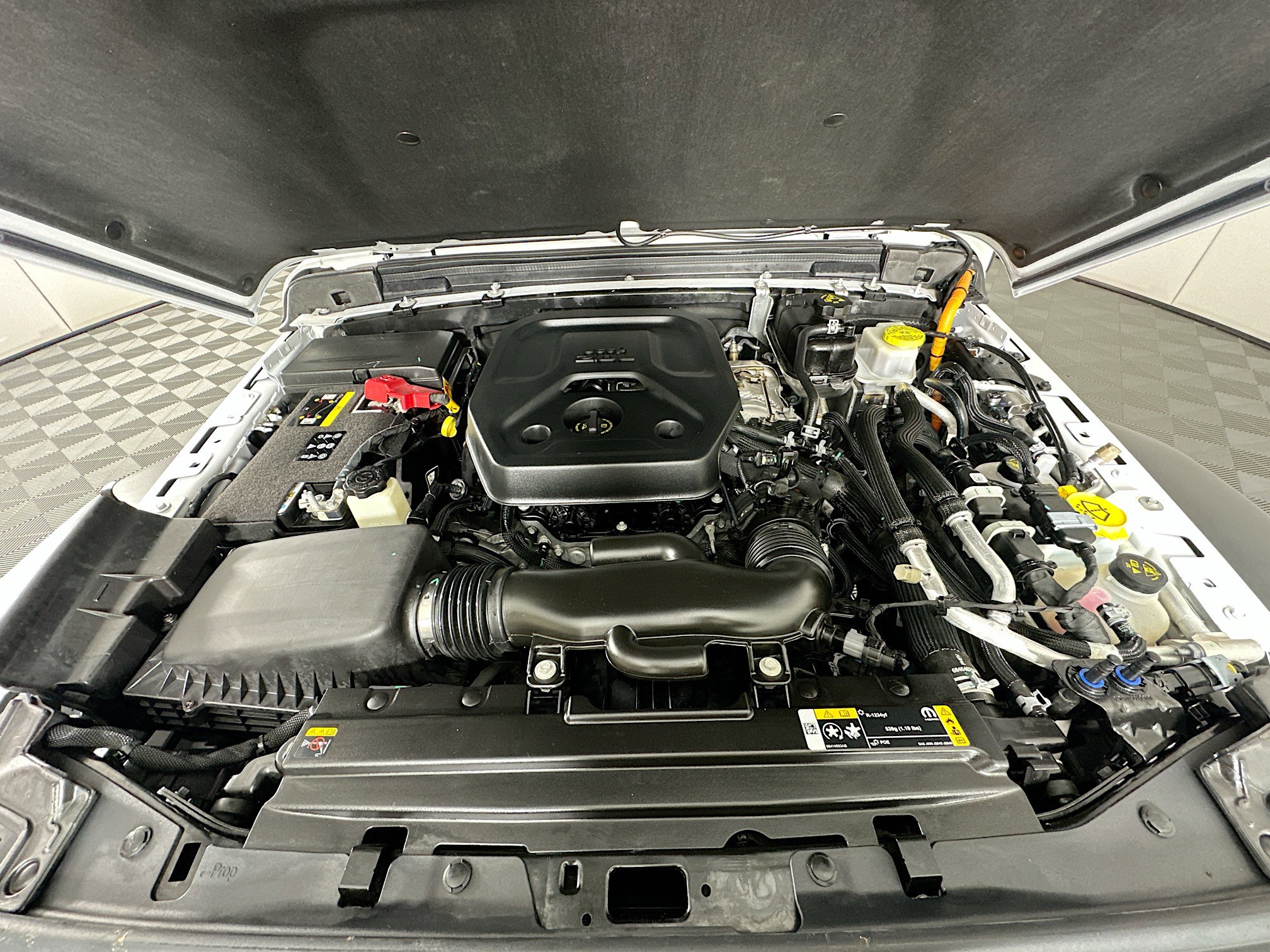 Used 2023 Jeep Wrangler Unlimited w/ Cold Weather Group image 32