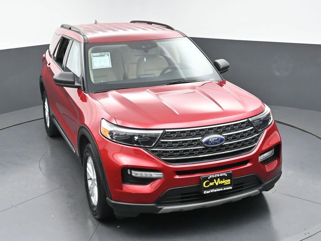 Used 2022 Ford Explorer XLT w/ Equipment Group 202A AWD/4WD image 43