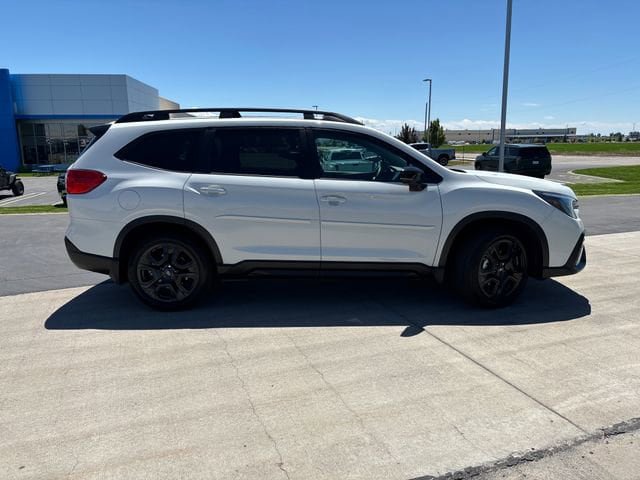 Used 2025 Subaru Ascent Bronze Edition w/ Onyx Package AWD/4WD video 2