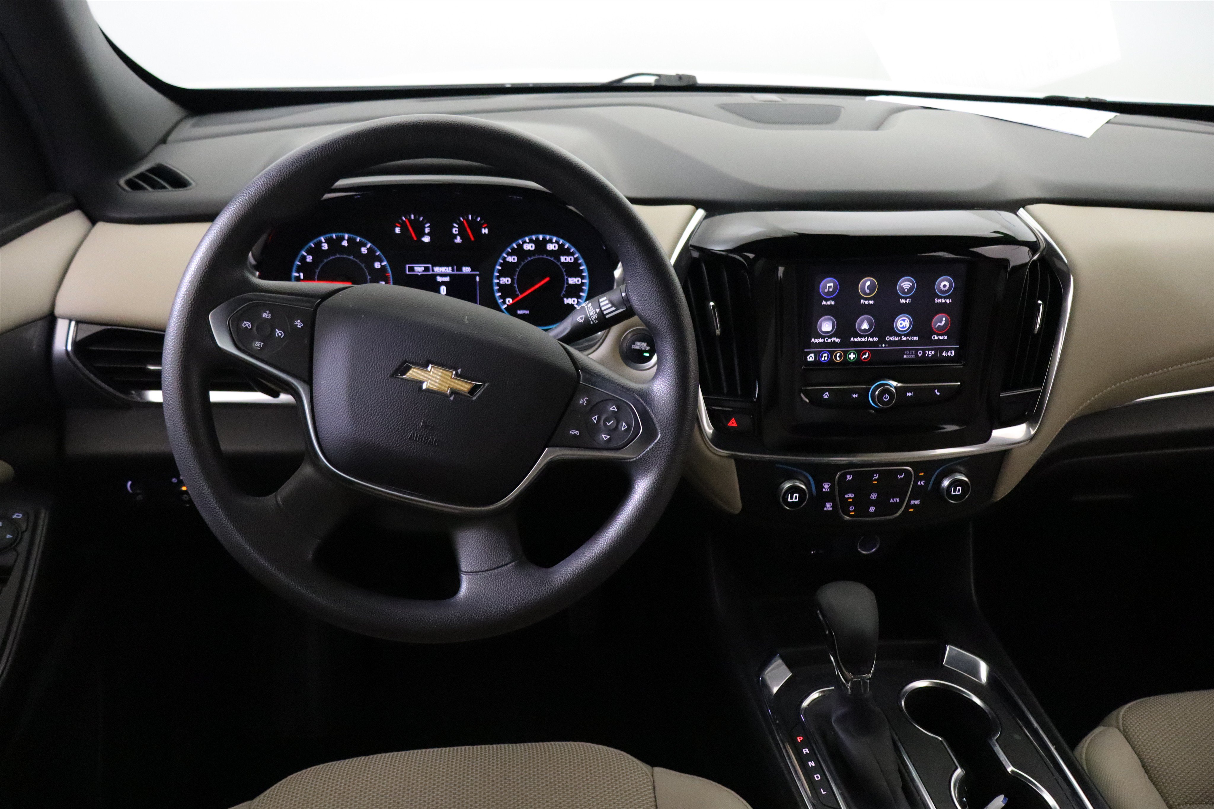 Used 2023 Chevrolet Traverse LS FWD image 17