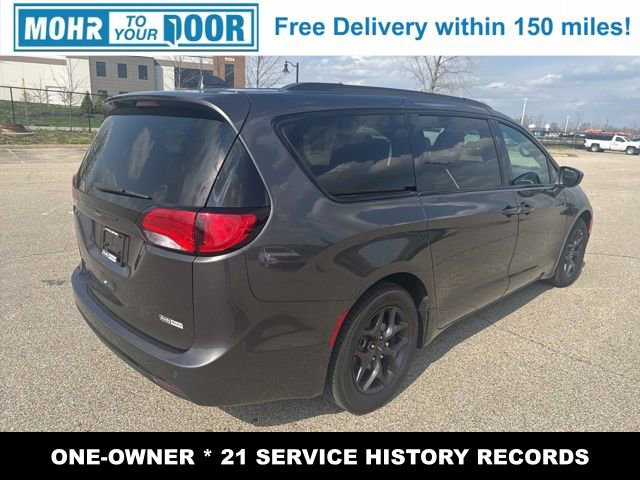 Used 2018 Chrysler Pacifica Touring-L w/ Premium Audio Group image 5